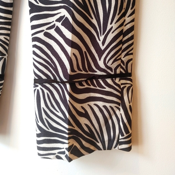 Smythe Zebra Print Crop Pants Size 27 - Picture 5 of 8